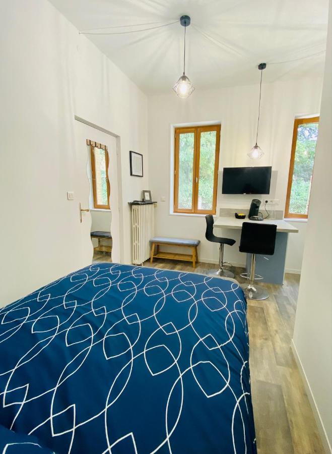 Апартаменты Studio Neuf Bien Place, Jardin Et Parking Gratuit Тулуза Экстерьер фото