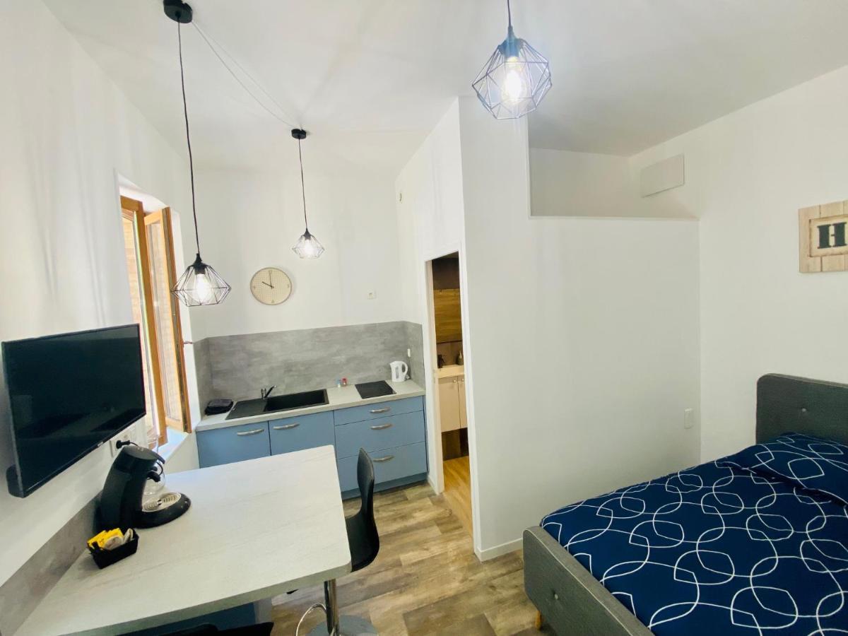 Апартаменты Studio Neuf Bien Place, Jardin Et Parking Gratuit Тулуза Экстерьер фото